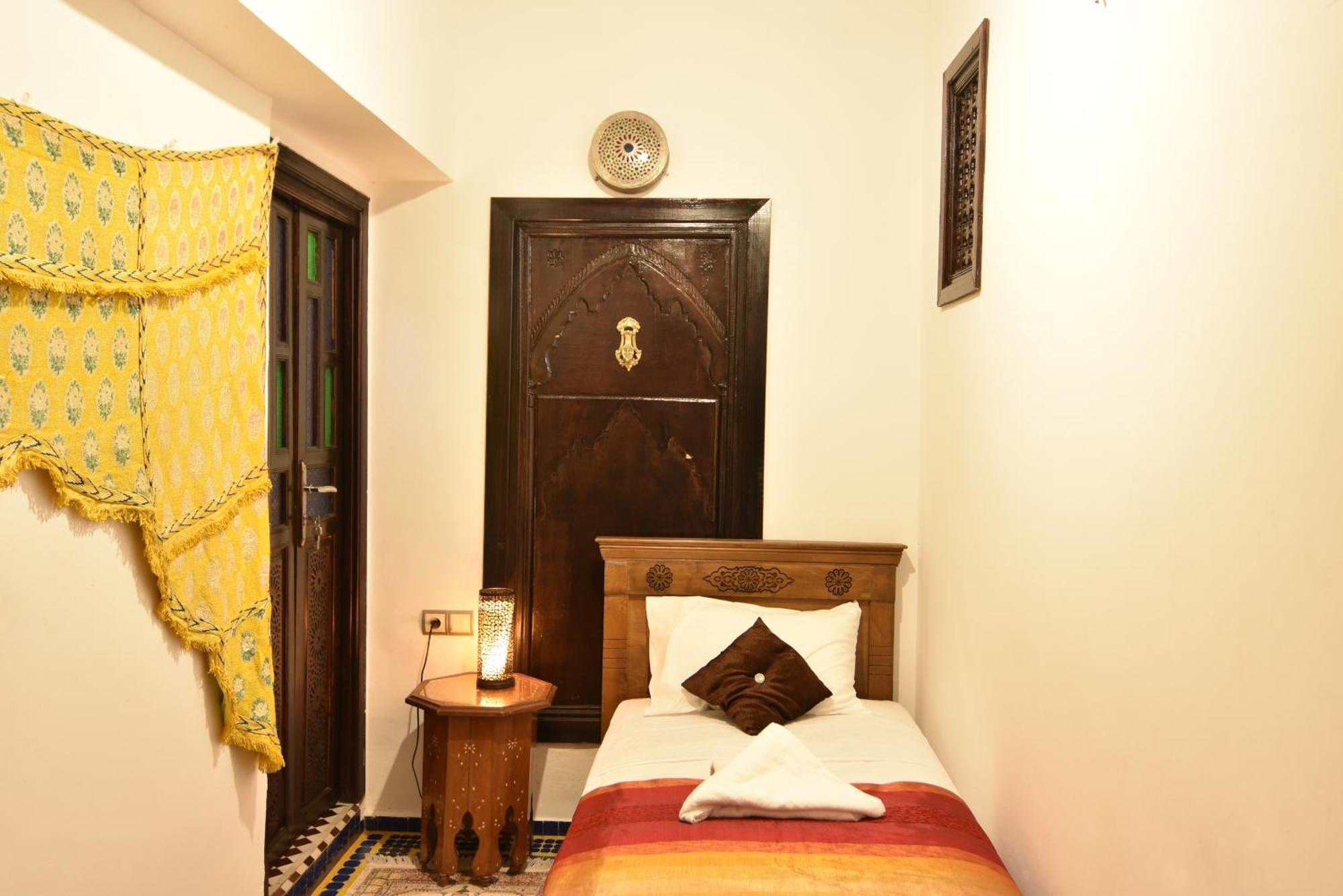 Dar Aya Fes Hotel Bagian luar foto